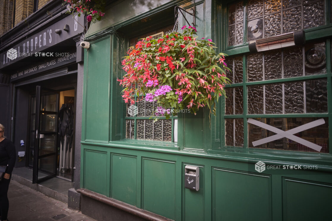 Outside view of a London, England pub and restaurant