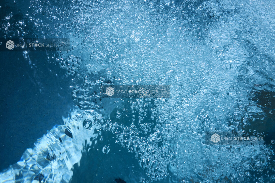 Underwater Bubbles in a Pool - variation 2