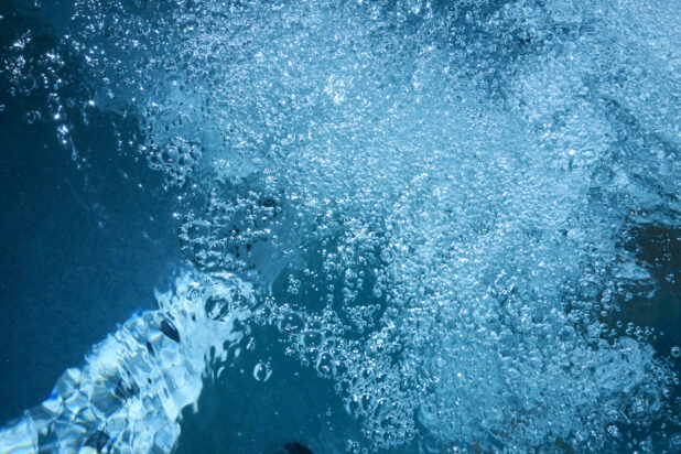 Underwater Bubbles in a Pool - variation 2